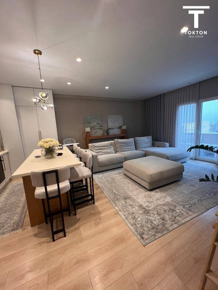 Tirane, shes apartament 2+1+Ballkon Kati 11, 137 m² 193.000 € (ISH-FUSHA E AVIACIONIT, TIRANË)