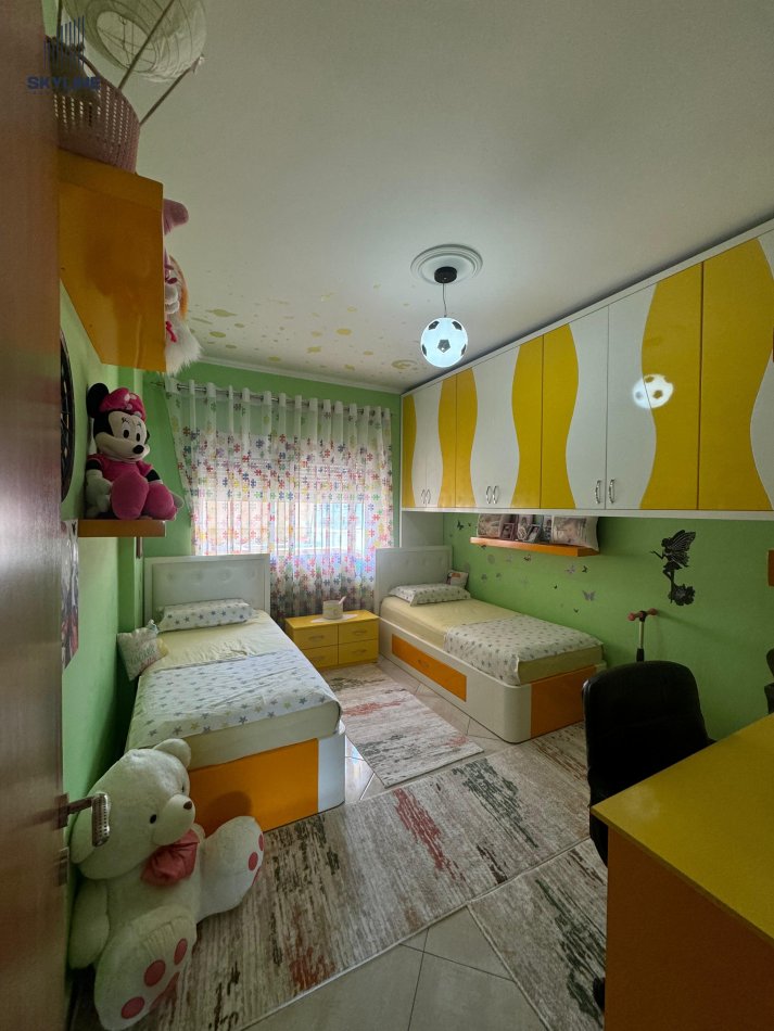 Tirane, shitet apartament 2+1+Ballkon Kati 5, 97 m² 130.000 € 