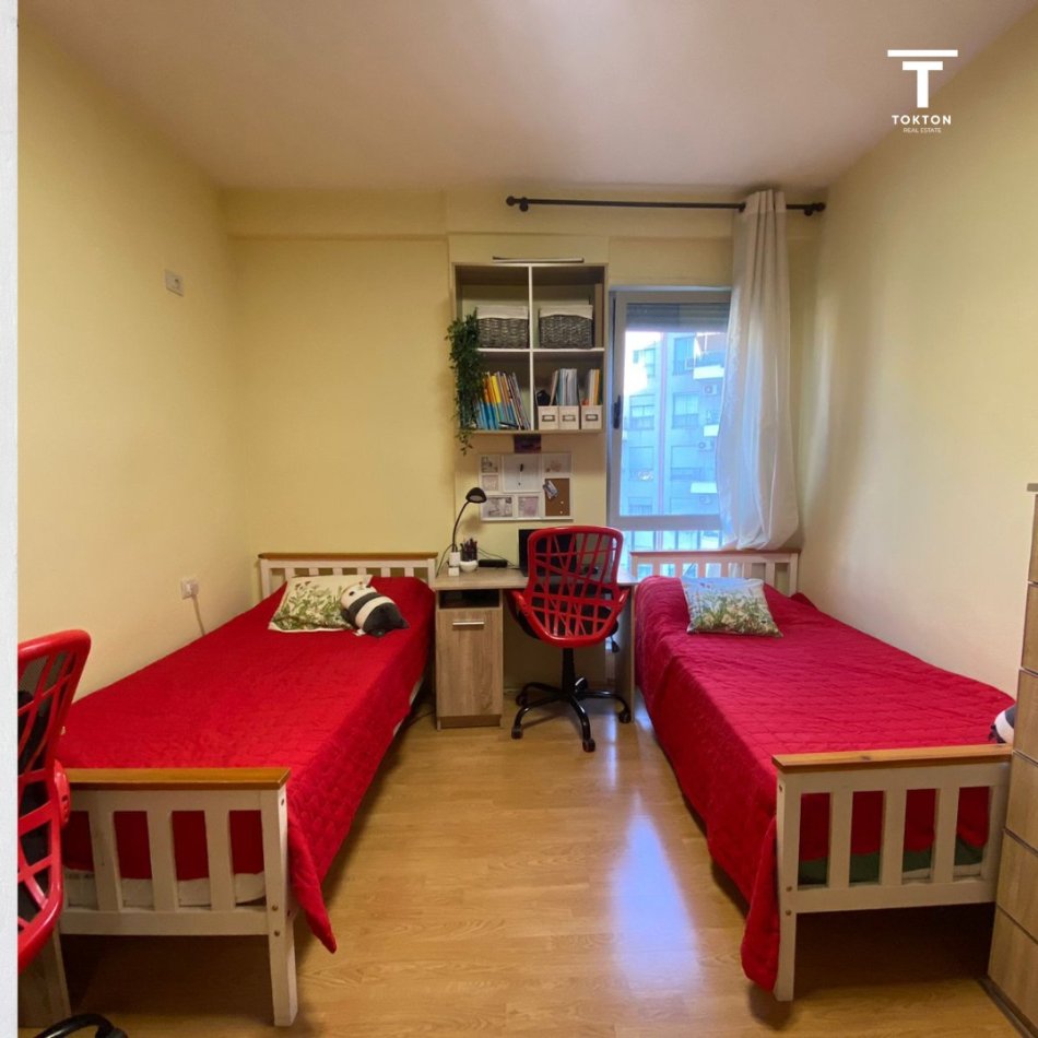 Tirane, shitet apartament 2+1 Kati 4, 95 m² 170.000 € (Delijorgji)