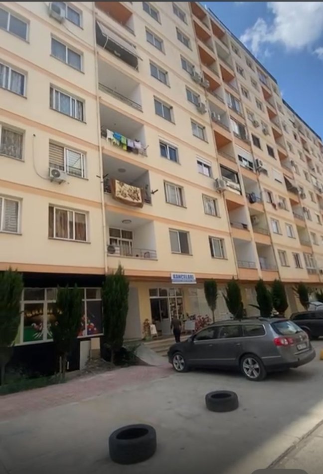 Tirane, shitet apartament 3+1+Aneks+Ballkon Kati 2, 120 m² 240.000 € (Rruga e Ullinjve)