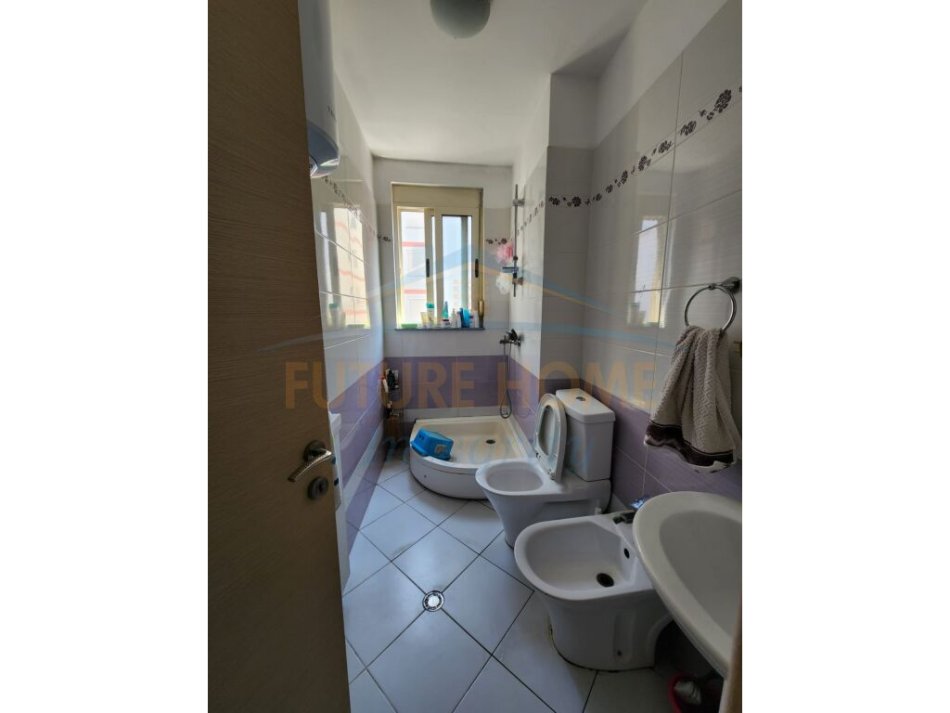 TIRANE, shitet apartament 2+1 Kati 3, 94 m² 76.000 € (VORE)