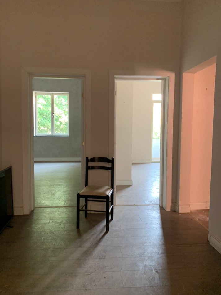 Tirane, jepet me qera apartament 2+1 Kati 3, 96 m² 1.000 € (Sheshi Wilson) TT 1207