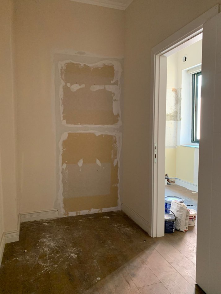 Tirane, jepet me qera apartament 2+1 Kati 3, 96 m² 1.000 € (Sheshi Wilson) TT 1207