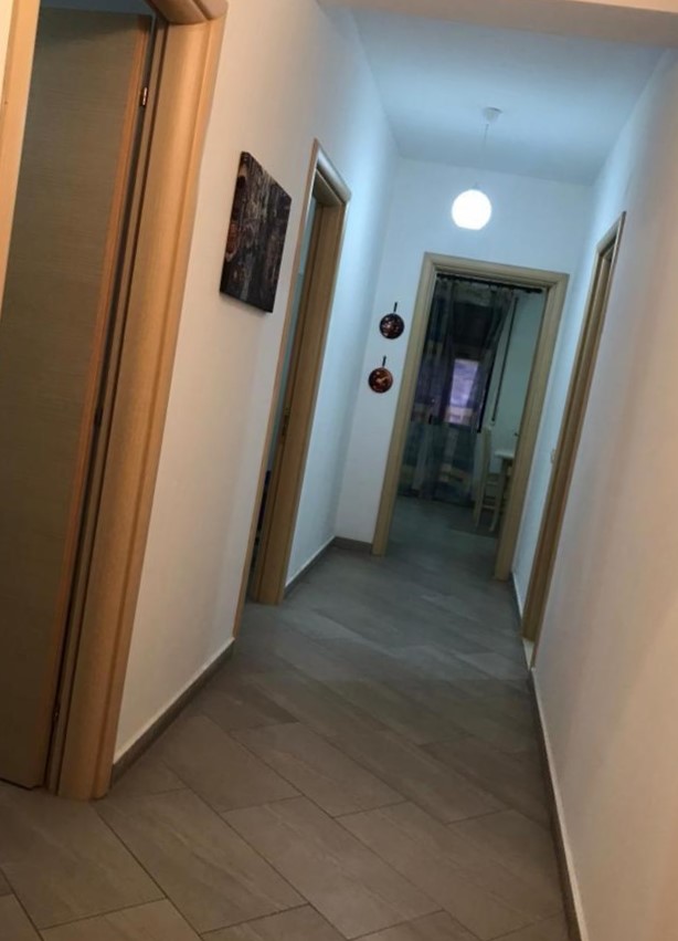 Tirane, jepet me qera apartament 2+1 Kati 6, 85 m² 400 € (yzberisht)