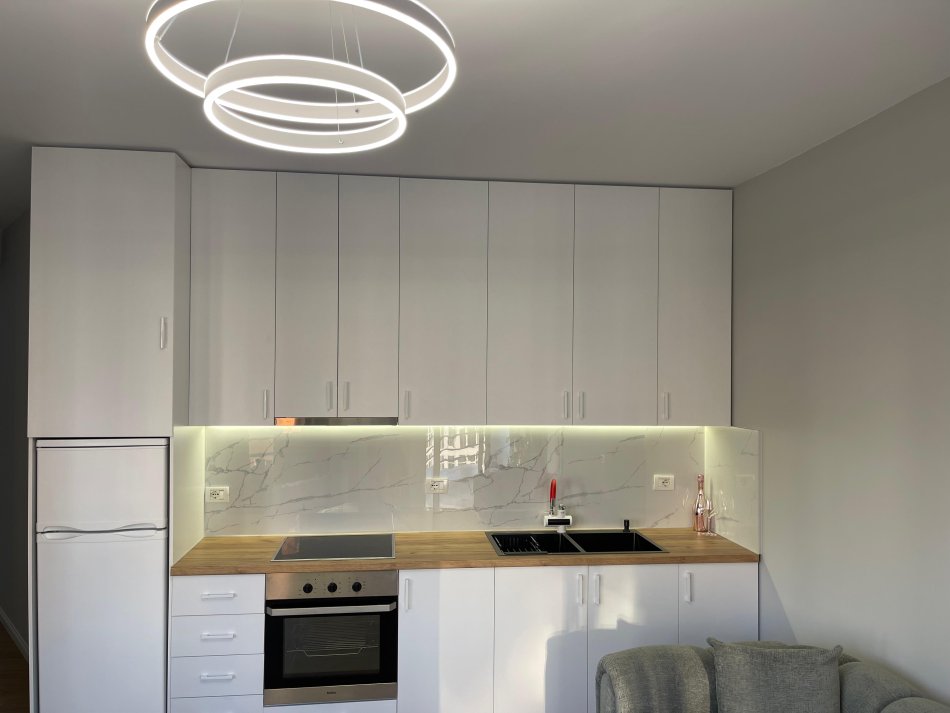 Tirane, shitet apartament 2+1 Kati 3, 88 m² 128.000 € (Yzberisht)