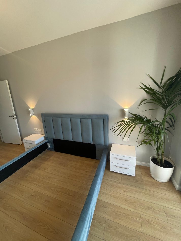 Tirane, shitet apartament 2+1 Kati 3, 88 m² 128.000 € (Yzberisht)