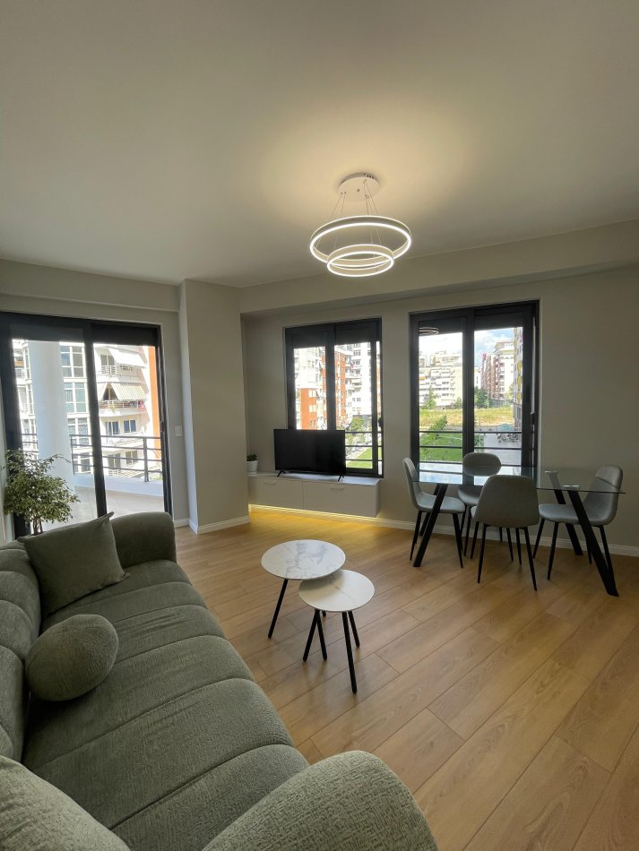 Tirane, shitet apartament 2+1 Kati 3, 89 m² 128.000 € (Yzberisht)