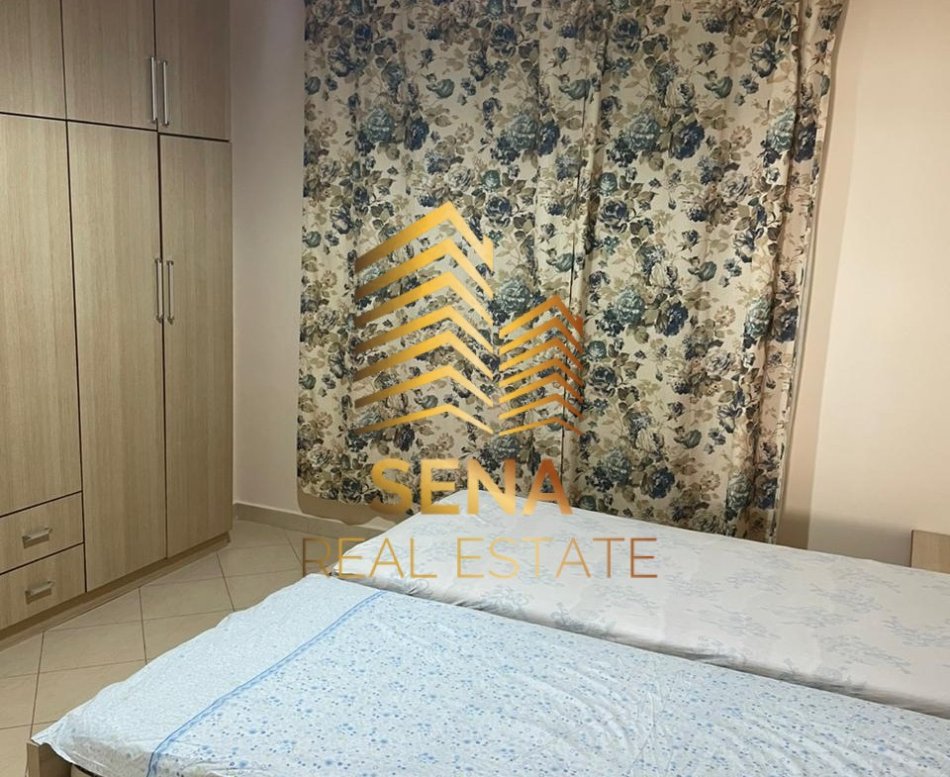 Tirane, jepet me qera 2+1+Ballkon Kati 3, 65 m² 550 € (Rruga Kodra e Diellit,)