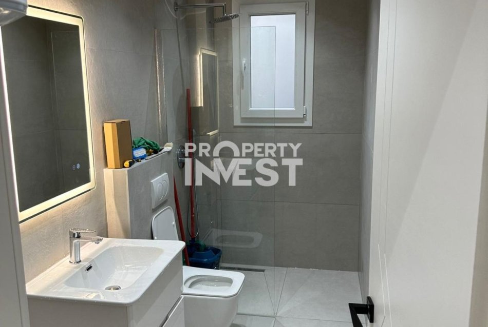 Tirane, jepet me qera apartament 2+1+Ballkon Kati 3, 62 m² 800 € (Vaso Pasha)
