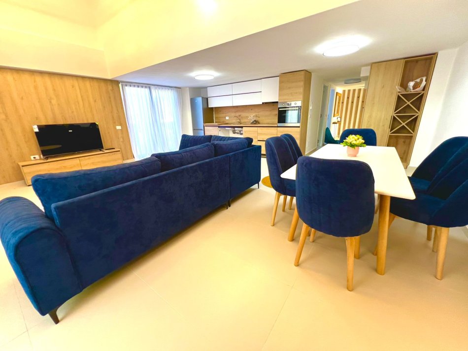 Tirane, jepet me qera apartament duplex 2+1+Ballkon Kati 0, 162 m² 1.200 € (Residenca Kodra E Diellit, Tiranë.)