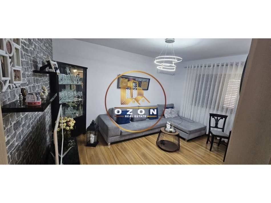 Apartament 3+1 me Qira shumë pranë Rrugicës së Salës! 1.300 €