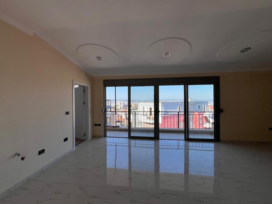 Tirane, shitet apartament 2+1 Kati 7, 120 m² 125.000 € (Fresku) TT 1222