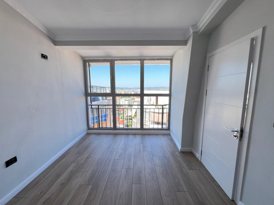 Tirane, shitet apartament 2+1 Kati 7, 120 m² 125.000 € (Fresku) TT 1222