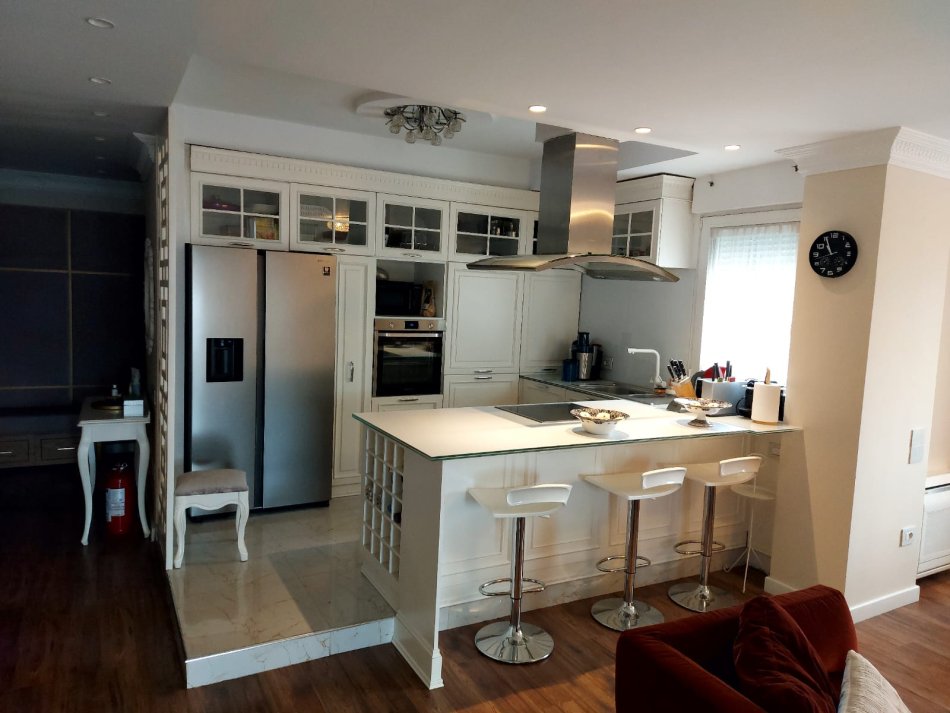 Tirane, shitet apartament duplex 2+1 Kati 6, 187 m² 561.000 € (Rruga e Kavajës) TT 1228