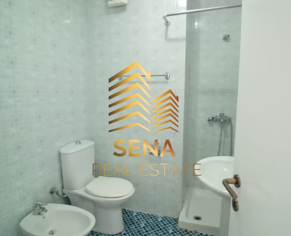 Tirane, shitet apartament 1+1+Ballkon Kati 8, 76 m² 147.000 € (Zogu i Zi)