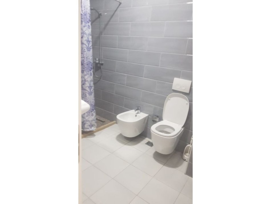 Apartament 2+1 me Qira tek Kika 2, Komuna e Parisit!