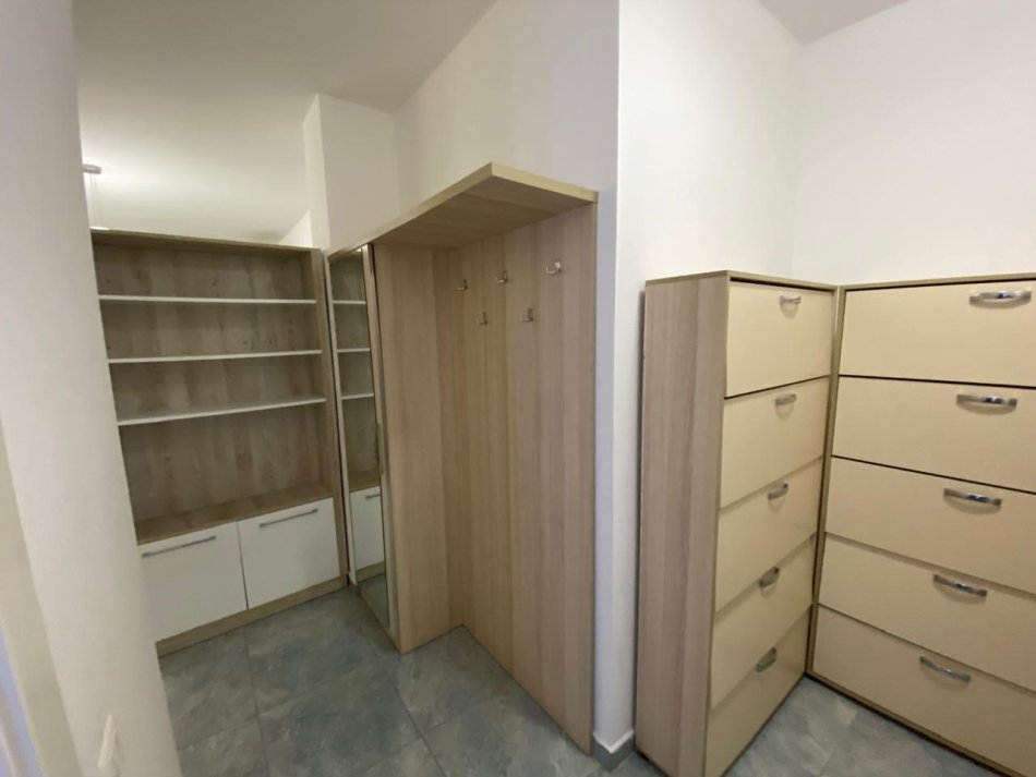 Tirane, shitet apartament 1+1 Kati 3, 65 m² 127.000 € (Liqeni i Thate)