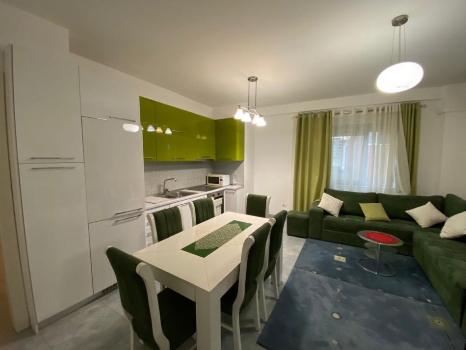 Tirane, shitet apartament 1+1 Kati 3, 65 m² 127.000 € (Liqeni i Thate)