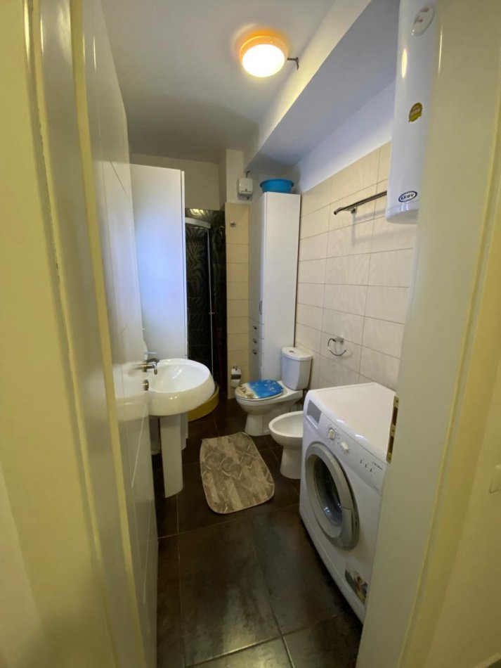 Tirane, shitet apartament 1+1 Kati 3, 65 m² 127.000 € (Liqeni i Thate)