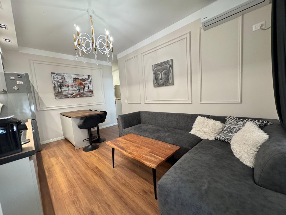 Tirane, shitet apartament 2+1+Ballkon Kati 4, 87 m² (Liqeni i Thate)