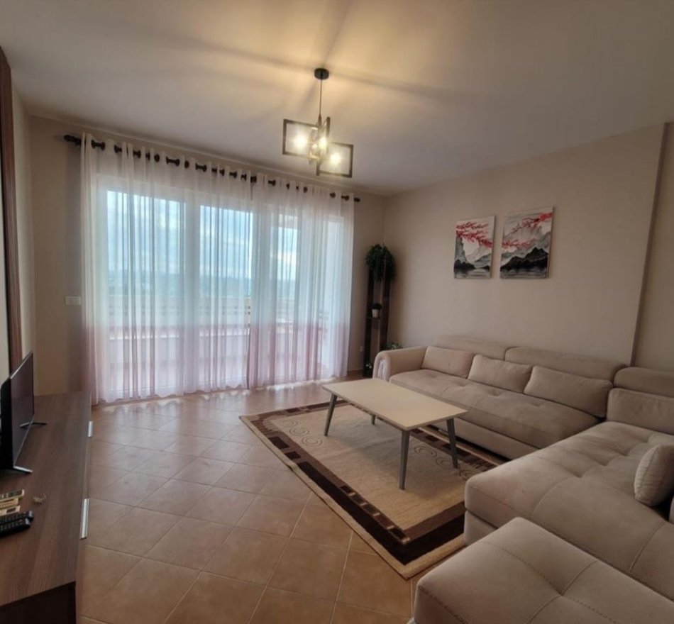 Tirane, jepet me qera apartament 2+1+Ballkon Kati 2, 100 m² 600 € (sheshi willson)