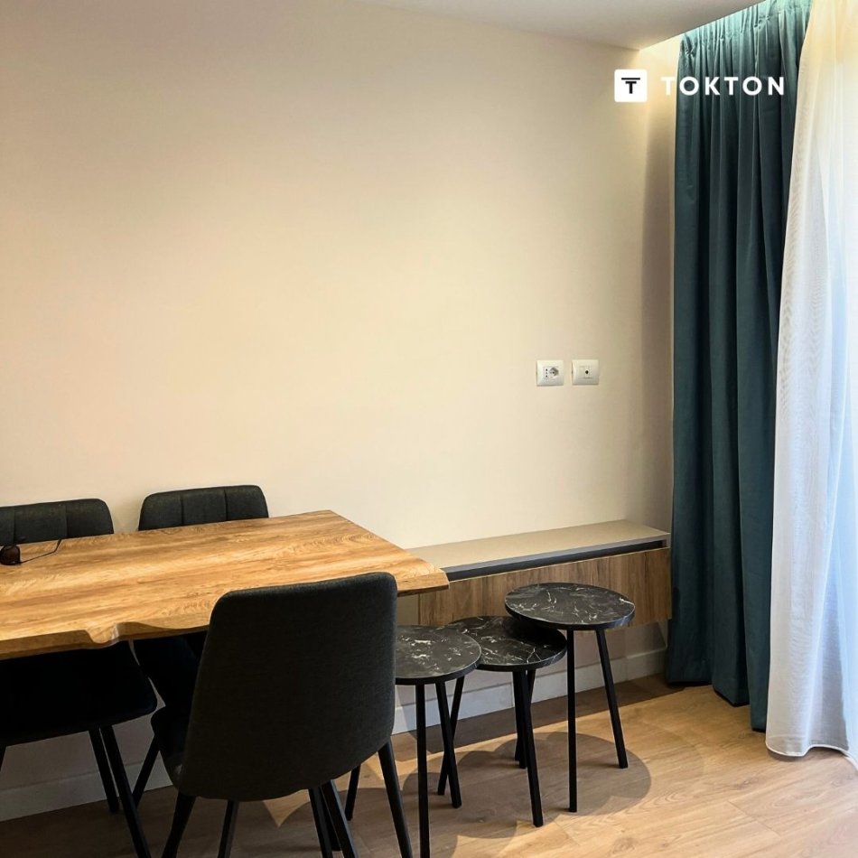 Tirane, shitet apartament 1+1 Kati 4, 49 m² 110.000 € (Bulevardi Zogu I)