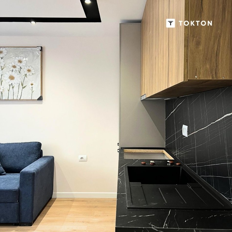 Tirane, shitet apartament 1+1 Kati 4, 49 m² 110.000 € (Bulevardi Zogu I)
