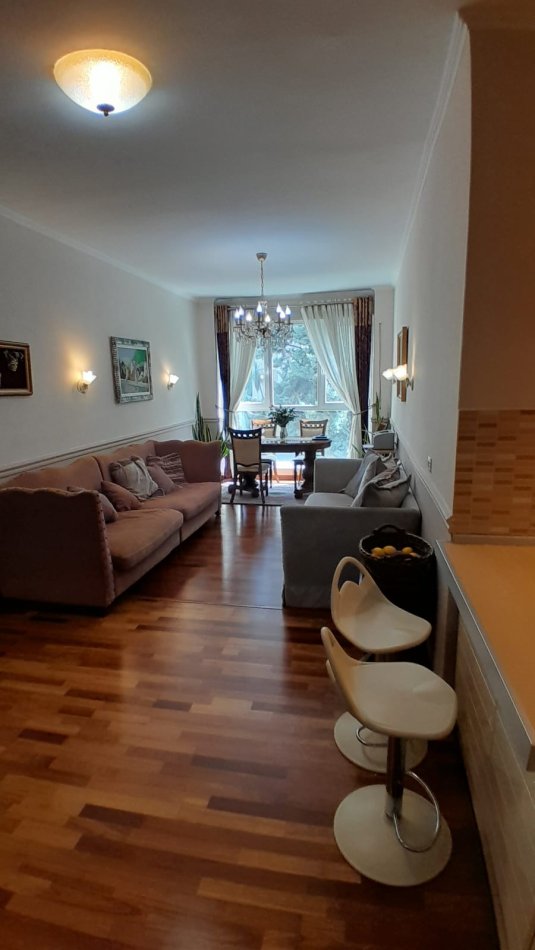 Tirane, Apartament 2+1 me qira  Kati 2, 1.100 €  ( Kopshti Zoologjik)