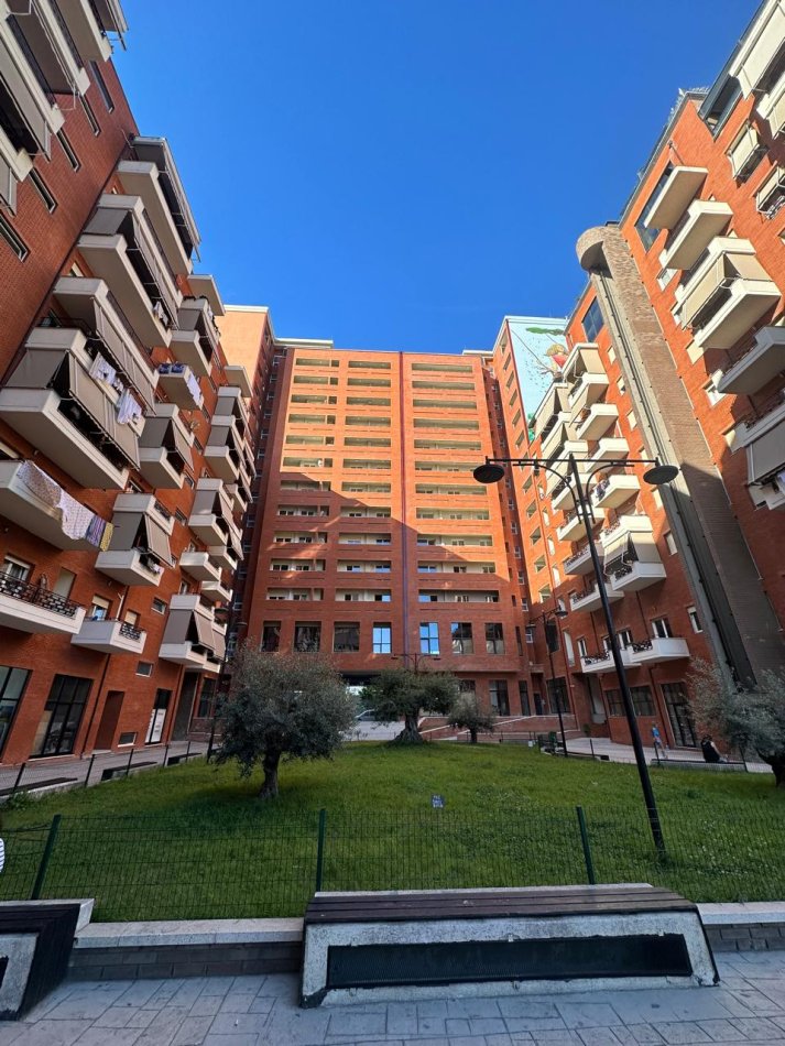 Tirane, shitet apartament 2+1 Kati 8, 87 m² 128.000 € (YZBERISHT)