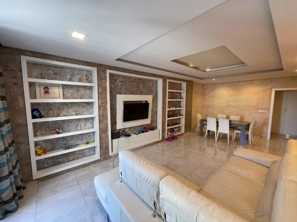 Tirane, shitet apartament 2+1 Kati 3, 115 m² 213.000 € (Liqeni i Thate)