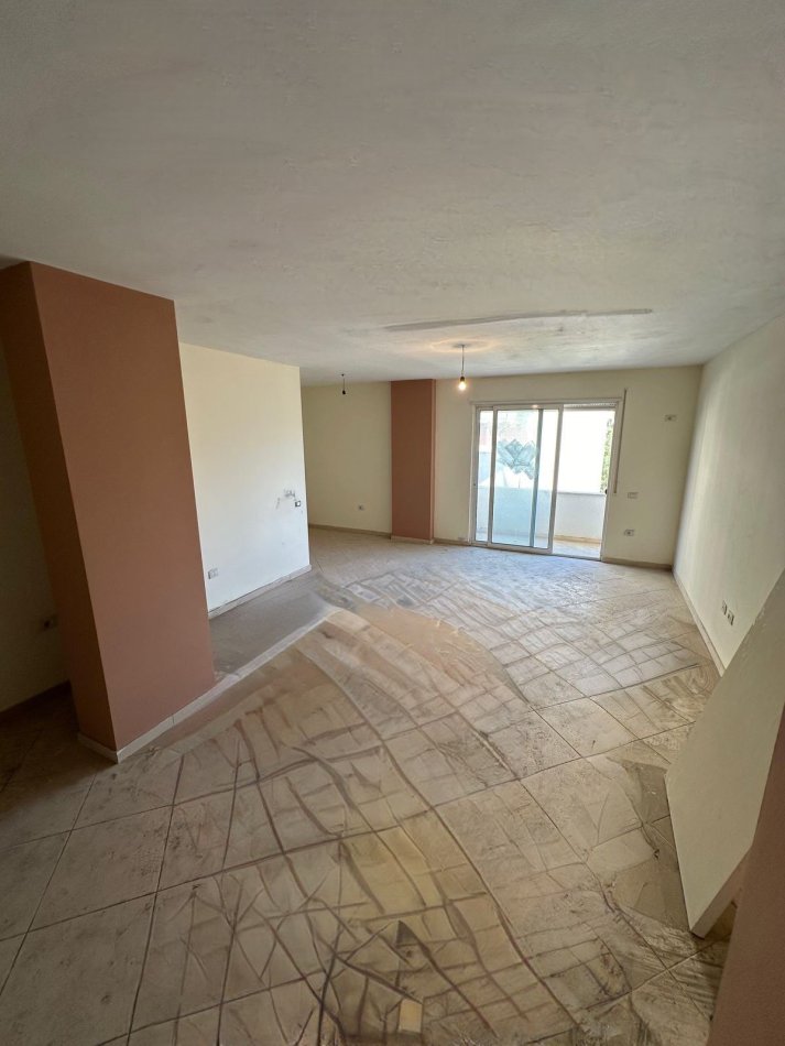 Tirane, shitet apartament 2+1+Ballkon Kati 3, 114 m² 114.000 € (Fresk)