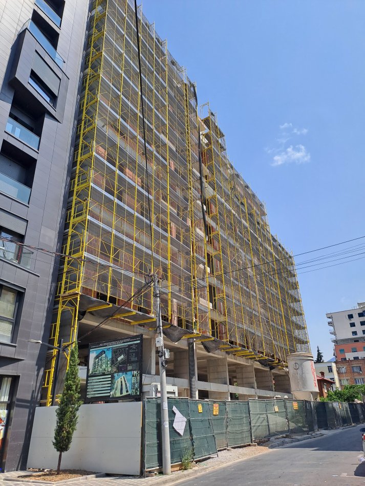 Tirane, Apartament per shitje 2+1 Kati 2, 150 m² 205.000 € (21 Dhjetori)