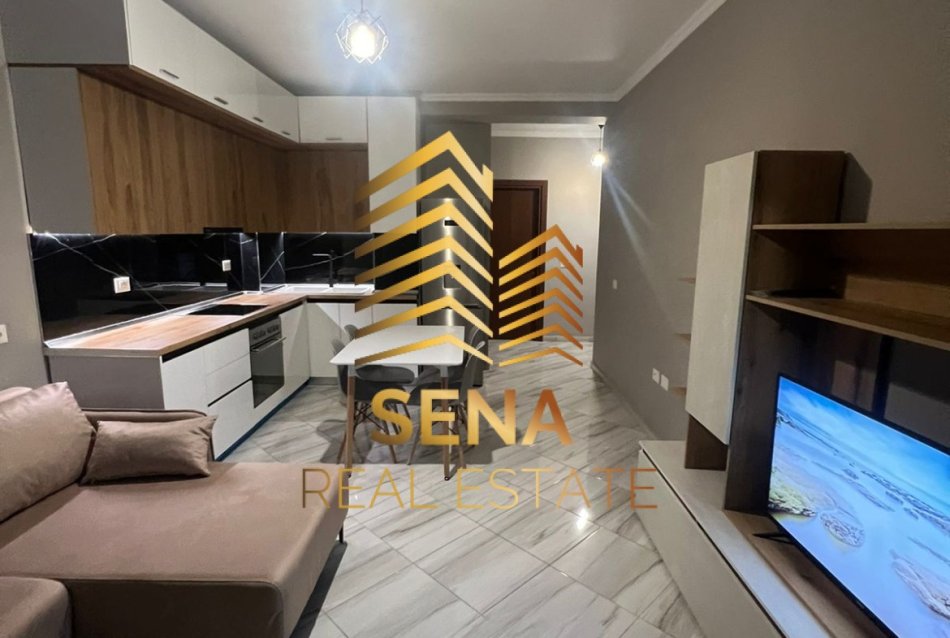 Tirane, jepet me qera apartament 2+1+Ballkon Kati 8, 80 m² 400 € (Rruga Demokracia - Kamez)