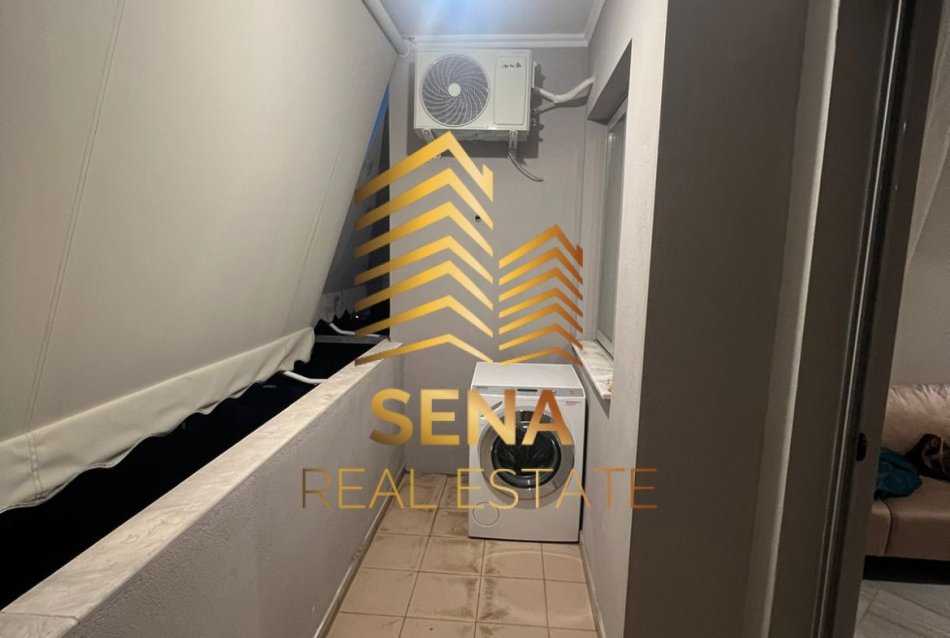 Tirane, jepet me qera apartament 2+1+Ballkon Kati 8, 80 m² 400 € (Rruga Demokracia - Kamez)