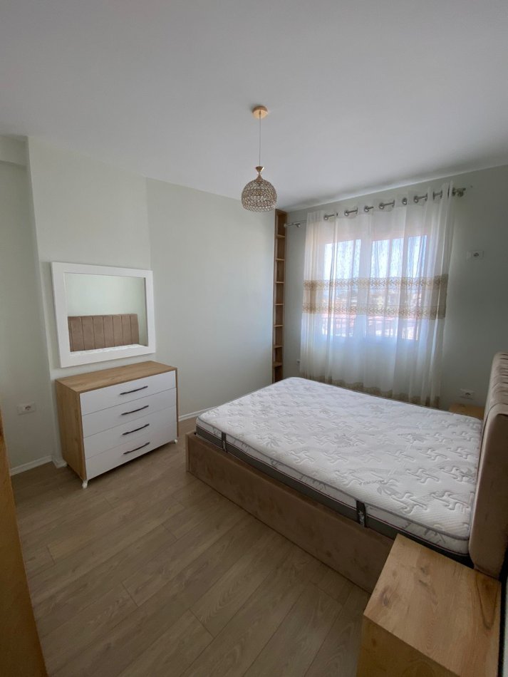Tirane, jepet me qera apartament 2+1 Kati 2, 90 m² 500 € (sauk)