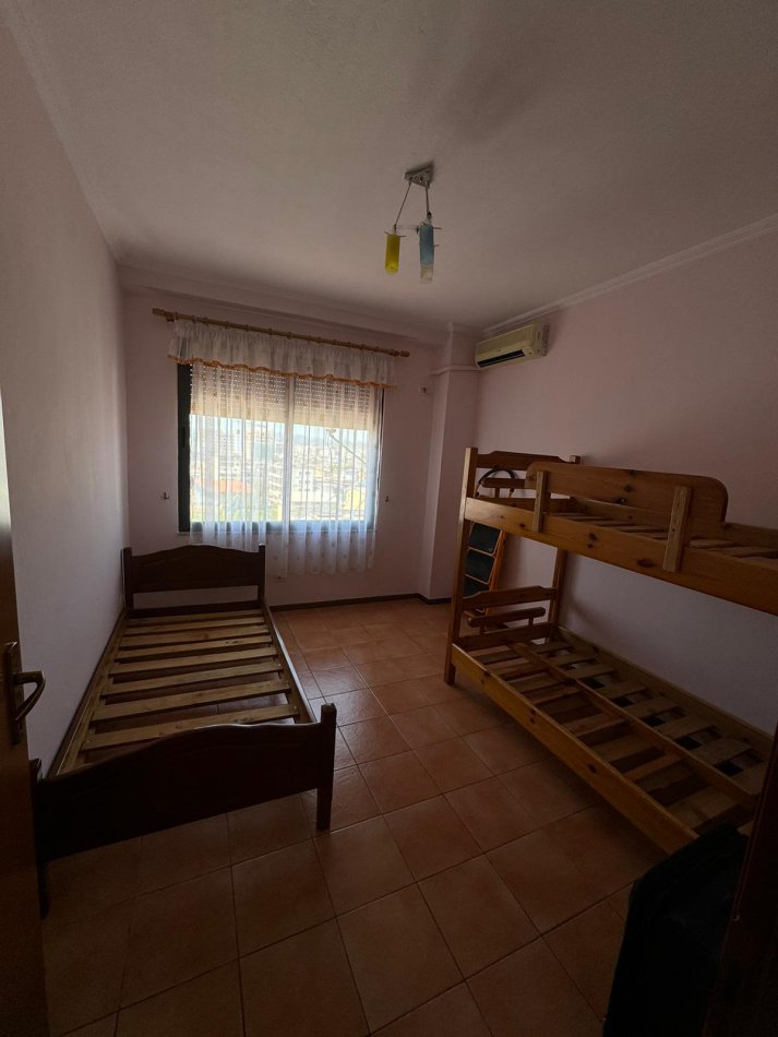 Tirane, jepet me qera apartament 3+1+Aneks+Ballkon Kati 6, 151 m² 750 € (21 Dhjetor)