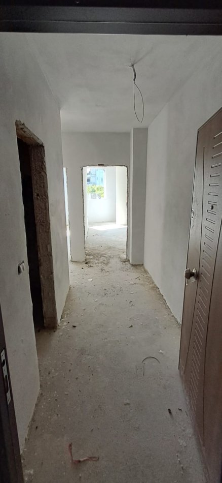 Tirane, shes apartament 2+1+Ballkon Kati 6, 88 m² 96.800 € (shkoze, kompleksi tom doshit)