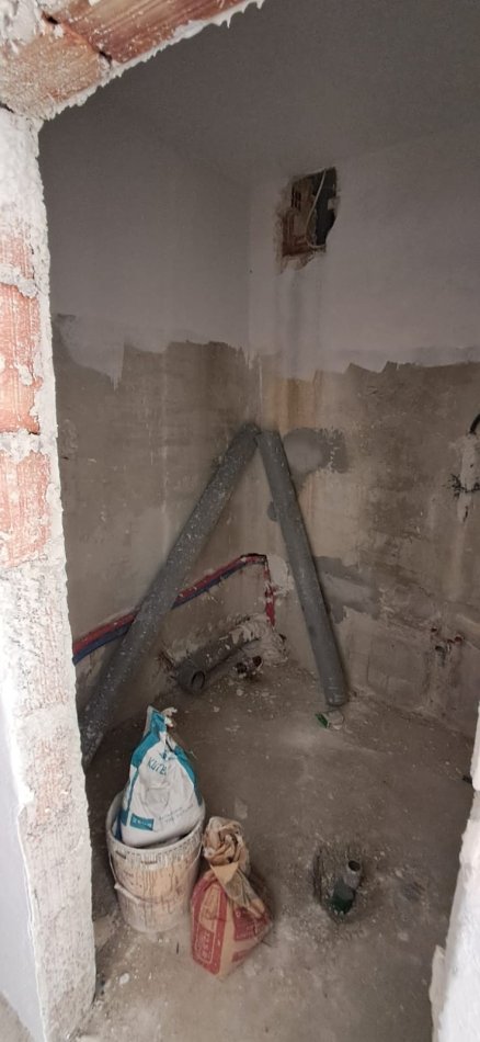 Tirane, shes apartament 2+1+Ballkon Kati 6, 88 m² 96.800 € (shkoze, kompleksi tom doshit)
