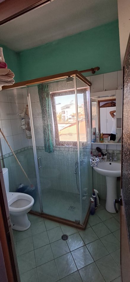Tirane, jap me qera apartament 2+1+Ballkon Kati 3, 120 m² 400 € (ALI DEM, RRUGA DISHA)