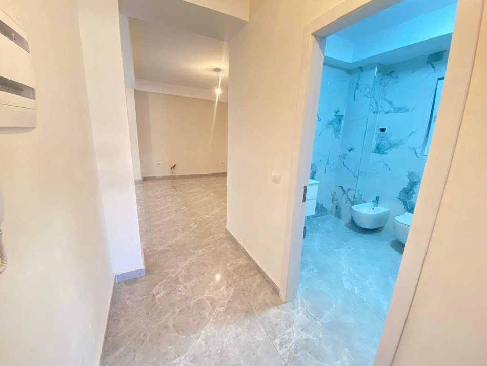 Tirane, shitet apartament 2+1 Kati 3, 106 m² 307.000 € (qender)