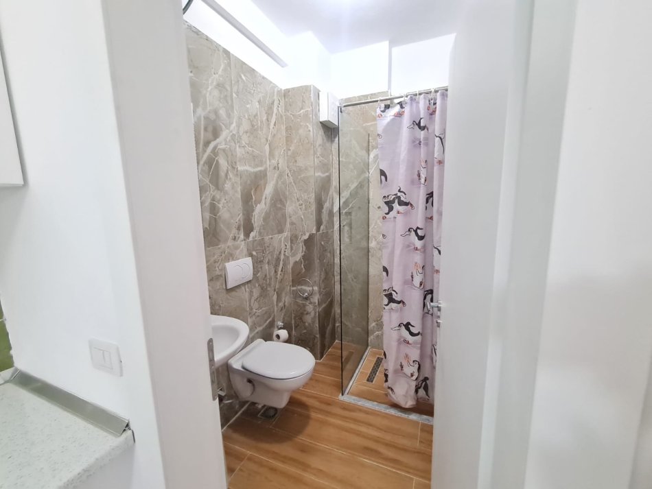 Durres Gjiri Lalzit, Apartament per shitje  Kati 1, 88 m², 118.000 €