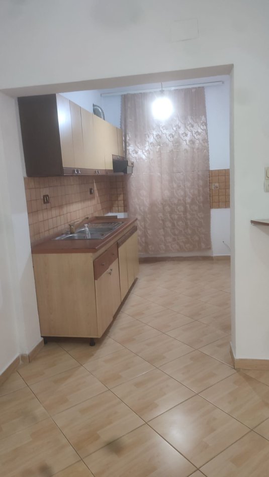 Tirane, jepet me qera apartament 2+1 Kati 1, 70 m² 300 € (don bosko)
