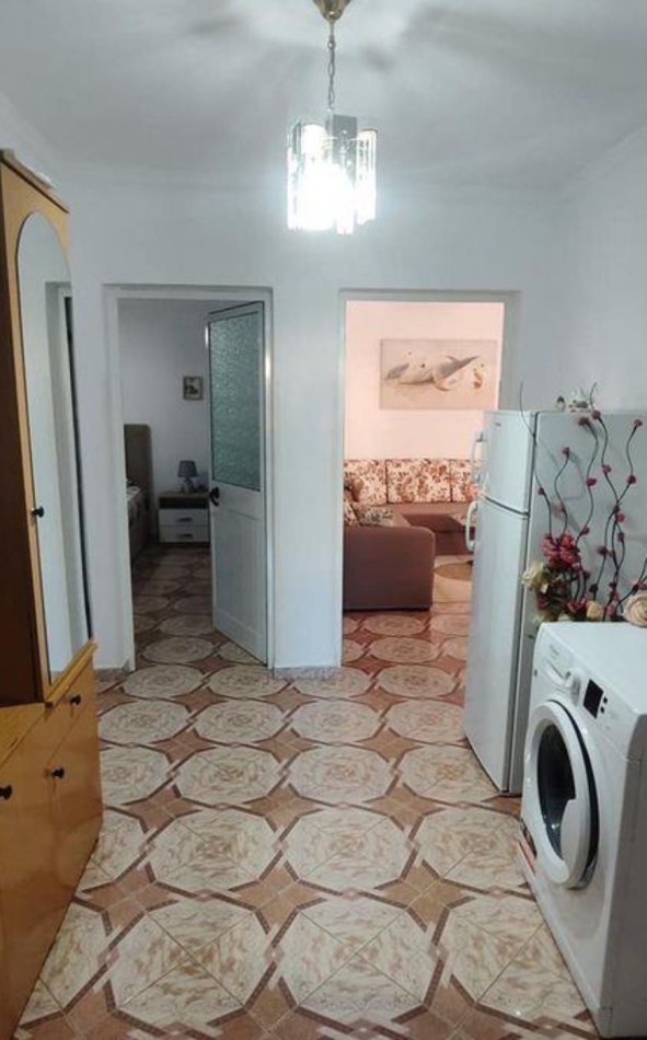 Tirane, shitet apartament 2+1 Kati 4, 75 m² 115.000 € (Brryli)