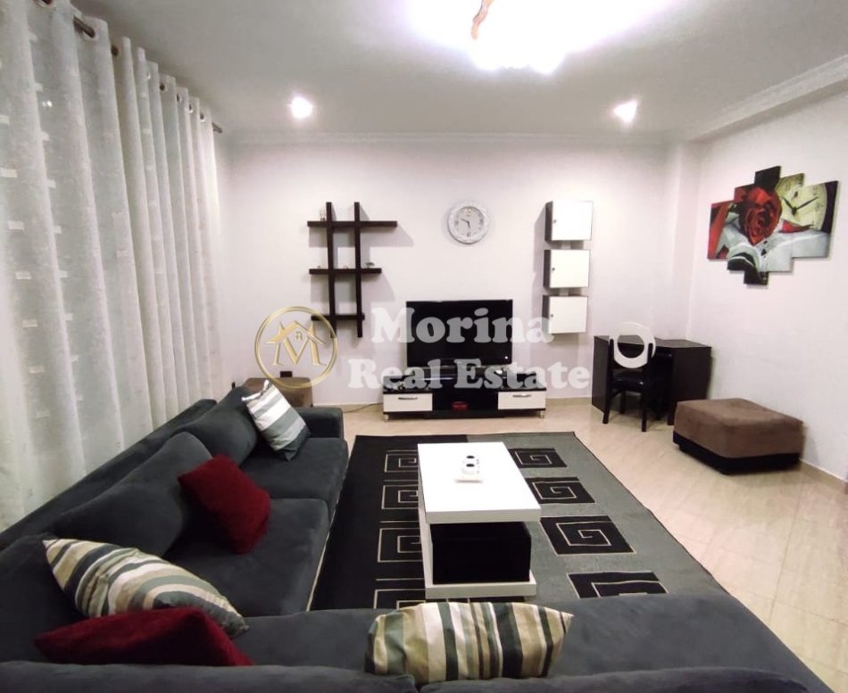 Tirane, jepet me qera apartament 2+1 Kati 2, 100 m² 500 € (Vasil Shanto)