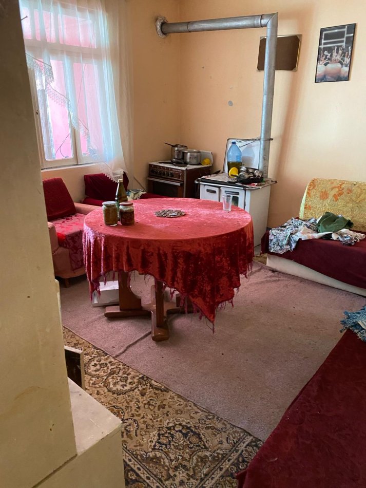 Elbasan, shitet shtepi private, 232 m² 90.000 €  TT 1318