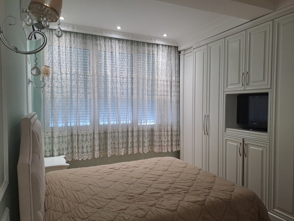 Tirane, Apartament 2+1 per shitje ose per qira  Kati 3, 108 m²  ( Kodra e Diellit )