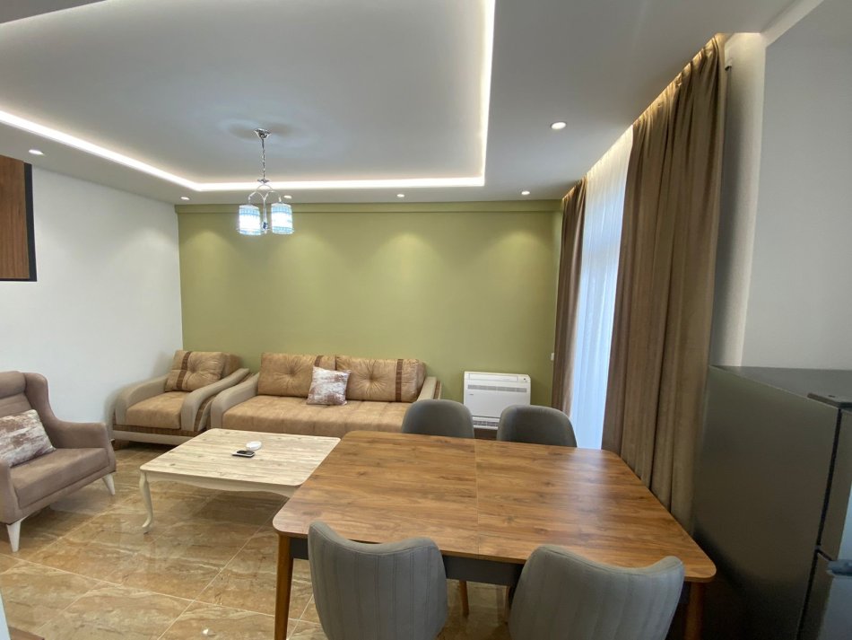 Tirane, jepet me qera apartament 2+1+Ballkon Kati 7, 103 m² 600 € (5MAJI)