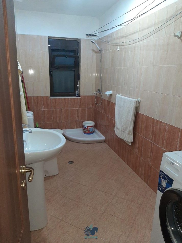 Jepet Me Qera Apartament 1+1 Tek Brryli [ID PE048]