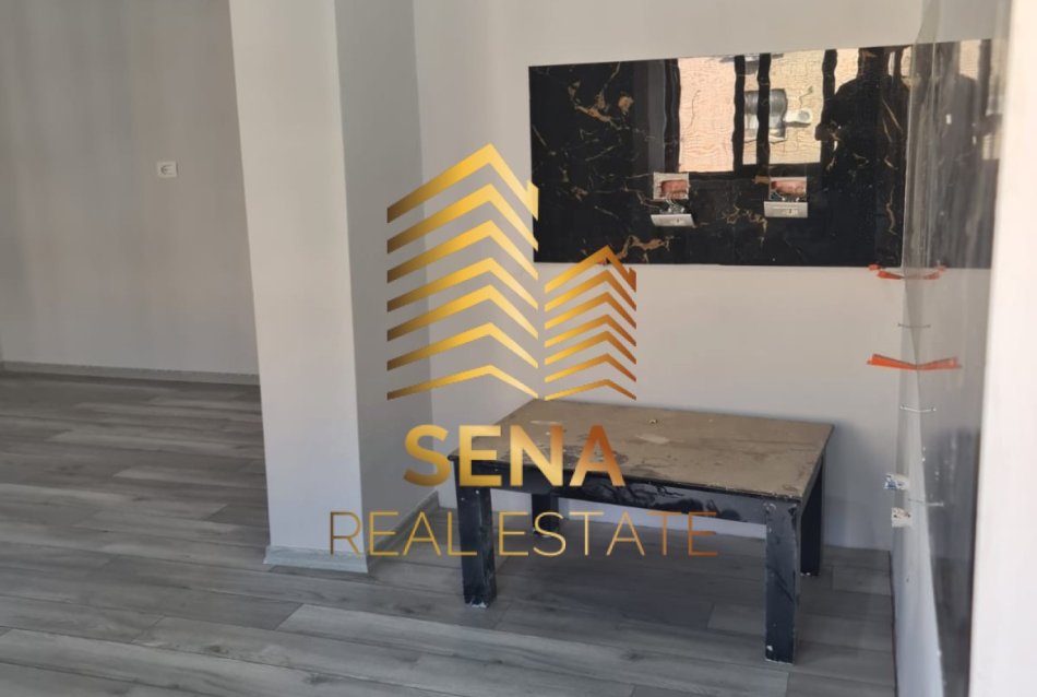 Tirane, shitet apartament 1+1+Ballkon Kati 3, 53 m² 128.000 € (Rruga Muhamed Gjollesha)
