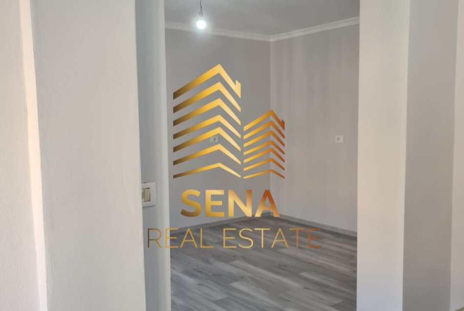 Tirane, shitet apartament 1+1+Ballkon Kati 3, 53 m² 128.000 € (Rruga Muhamed Gjollesha)